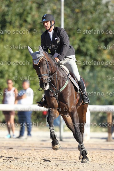 DE CESARIS_CORNEVAL_ECC_2011_SS3_4181.jpg